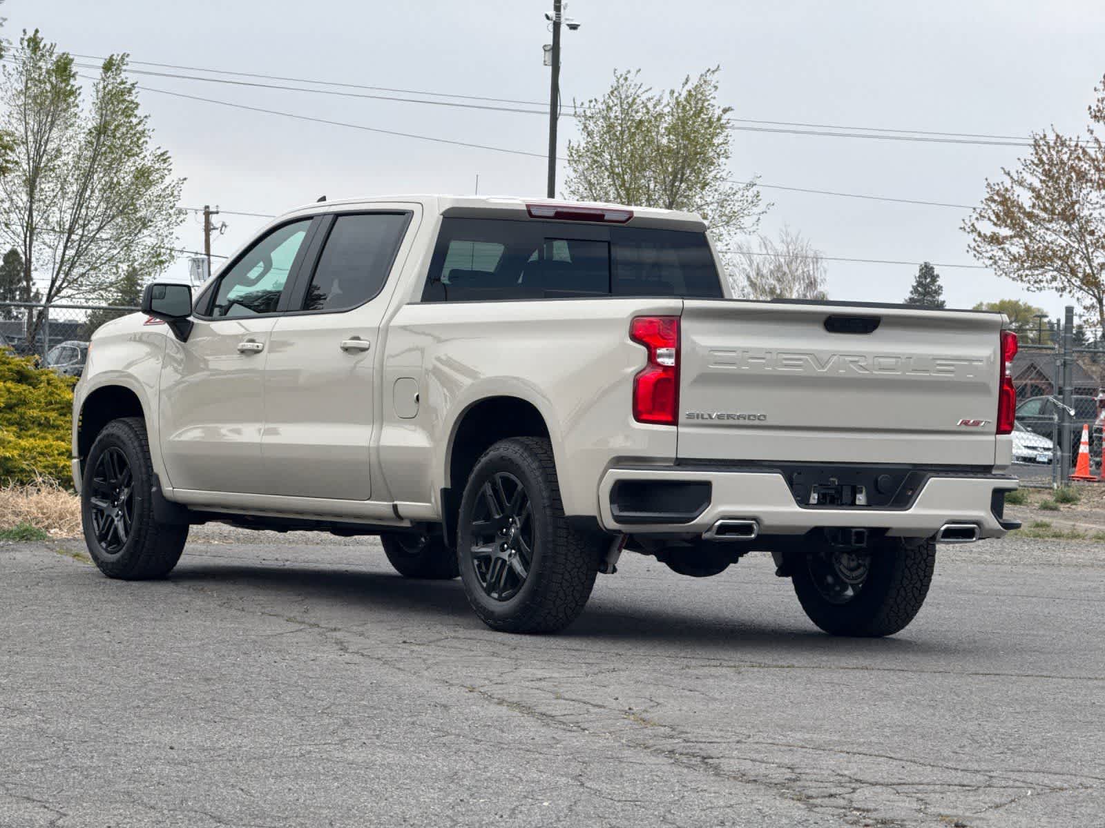 Thumbnail: 2026 Chevrolet Silverado 1500 - 6