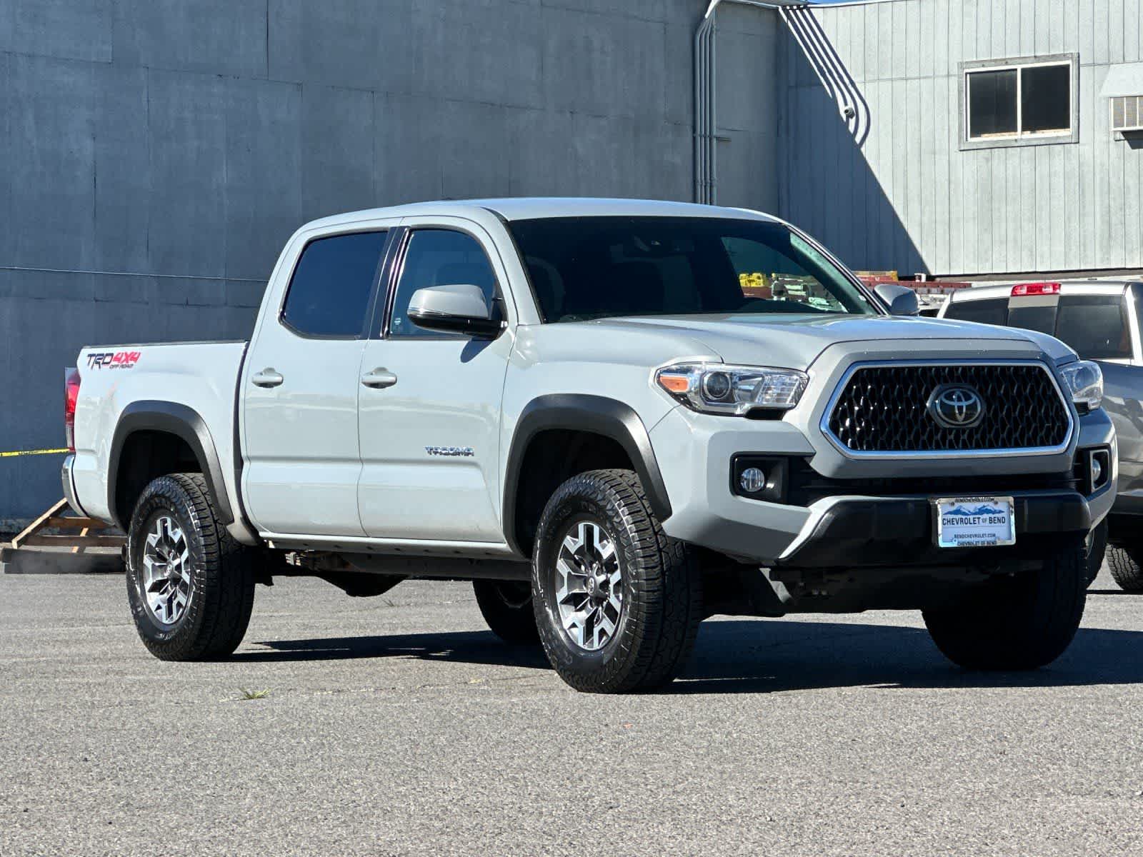 Thumbnail: 2018 Toyota Tacoma - 9