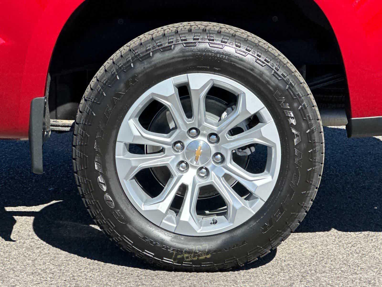 Thumbnail: 2026 Chevrolet Silverado 1500 - 26