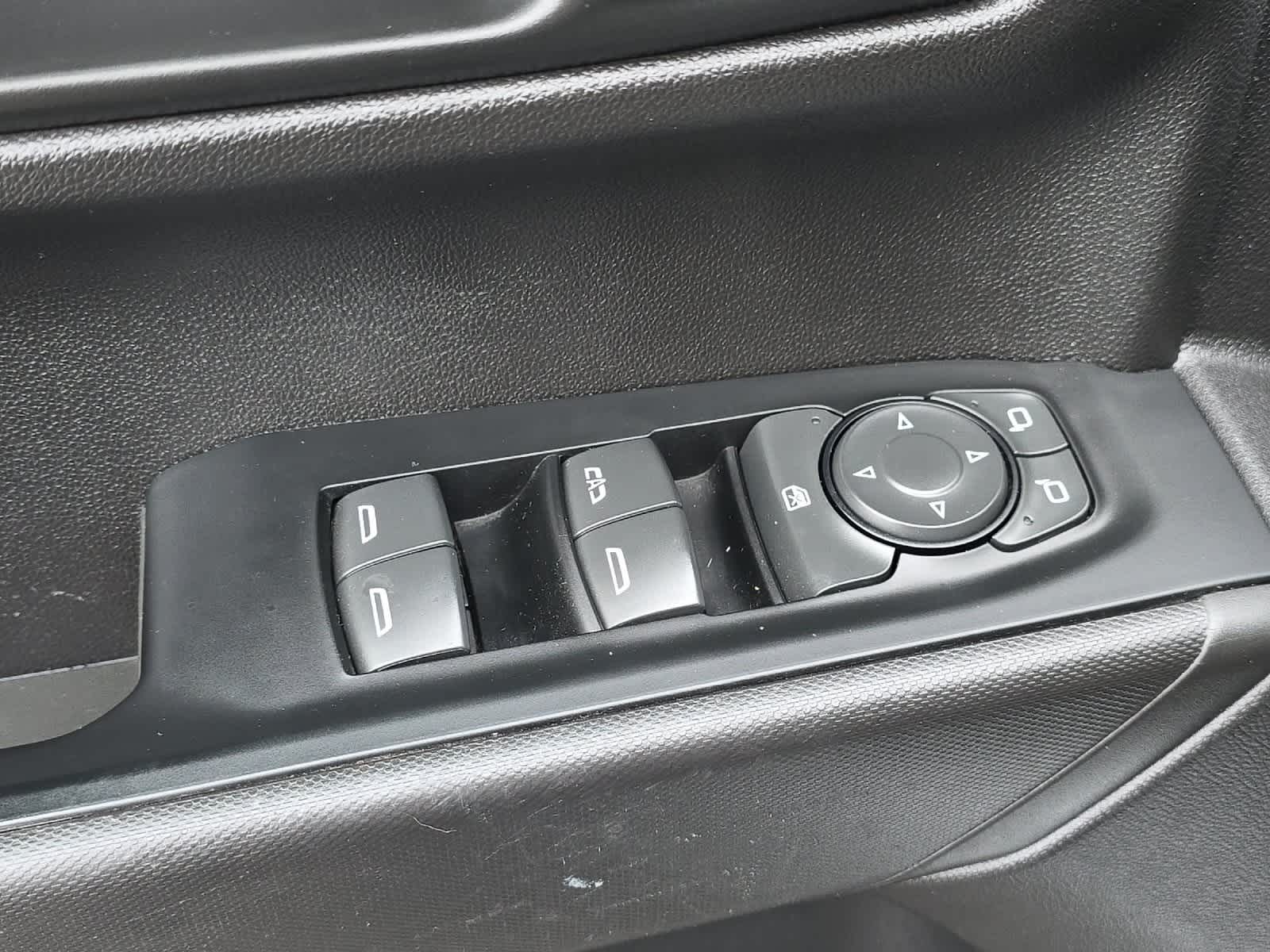 Thumbnail: 2022 Chevrolet Silverado 1500 - 13