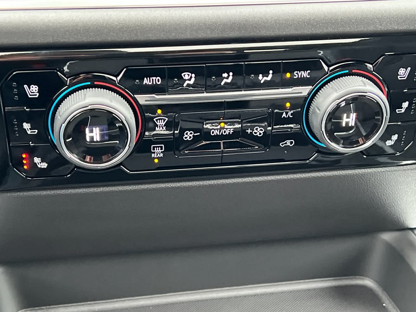 Thumbnail: 2026 Chevrolet Silverado 2500 - 19