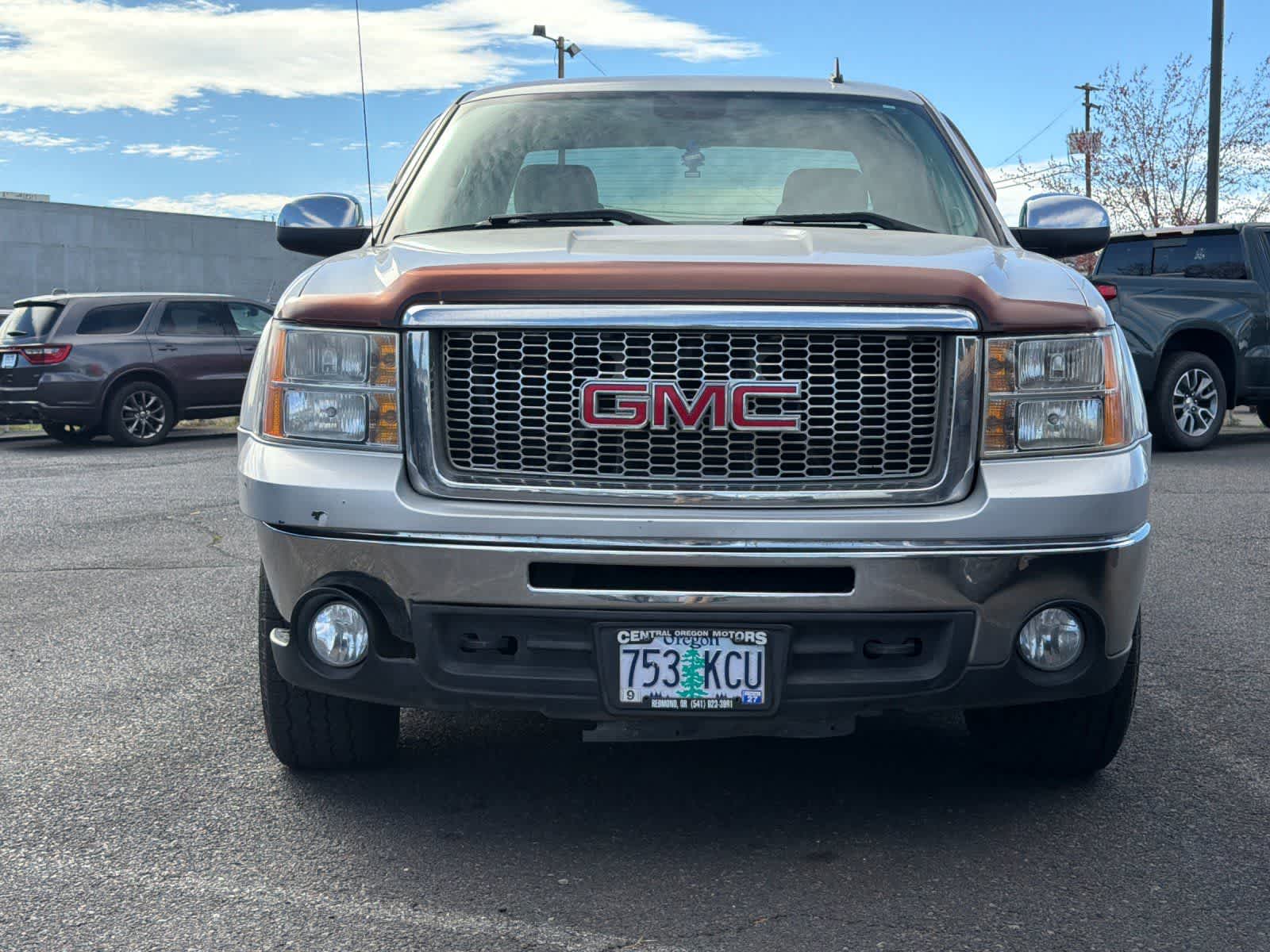 Thumbnail: 2010 GMC Sierra 1500 - 2