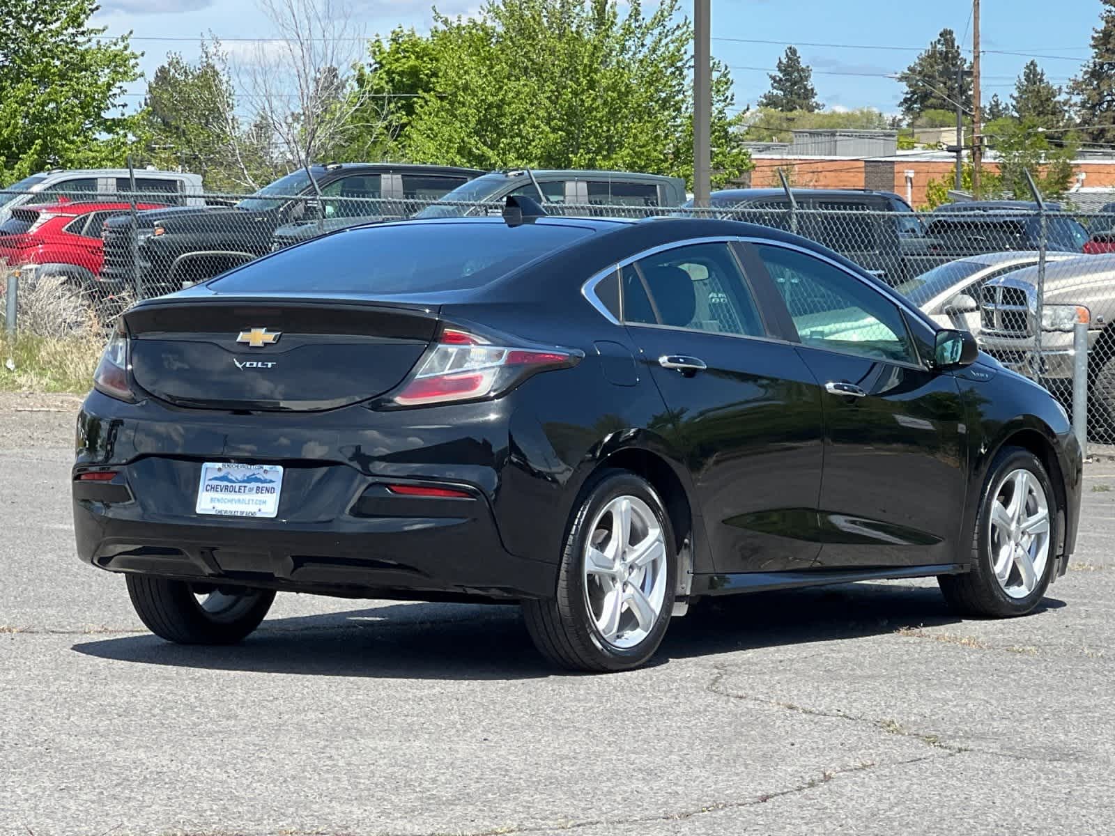 Thumbnail: 2018 Chevrolet Volt - 2