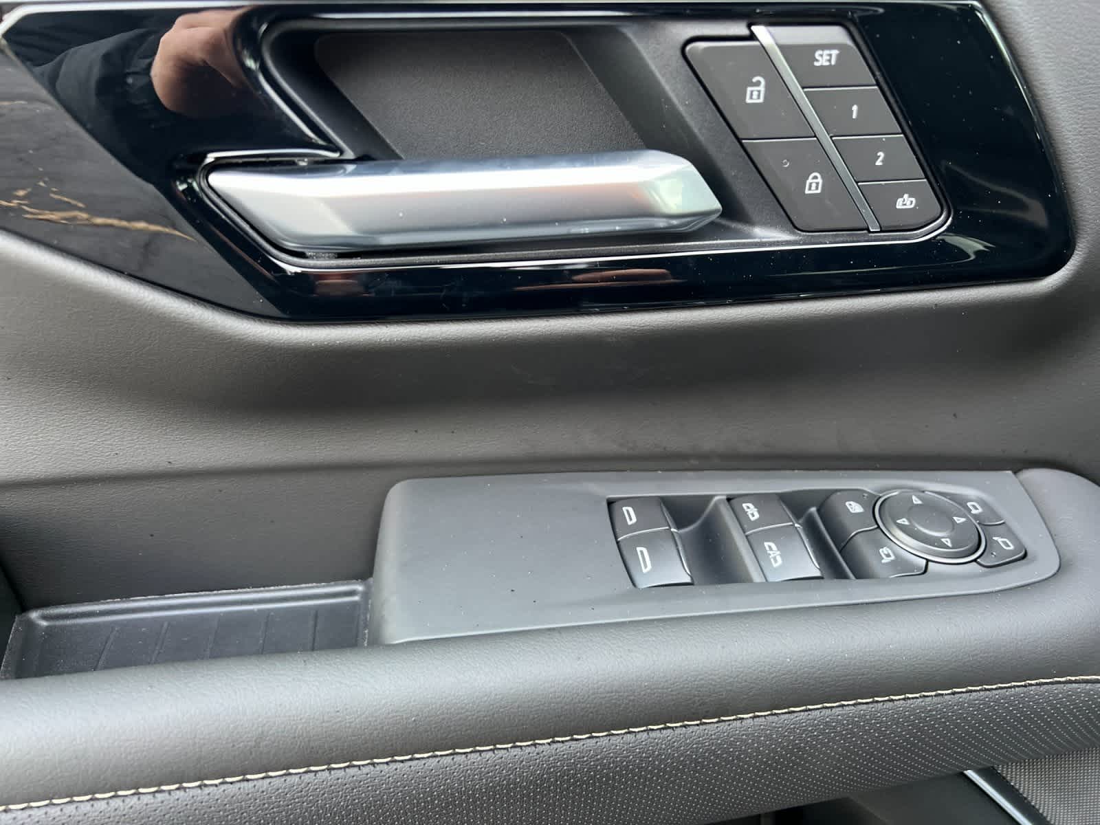 Thumbnail: 2026 Chevrolet Suburban - 12