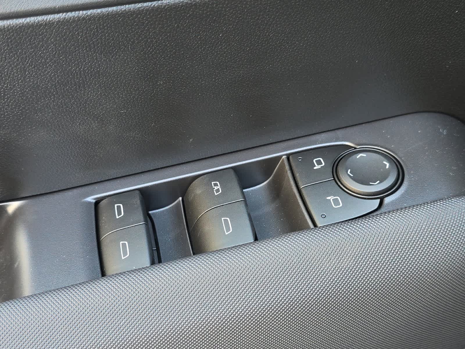 Thumbnail: 2026 Chevrolet Colorado - 13