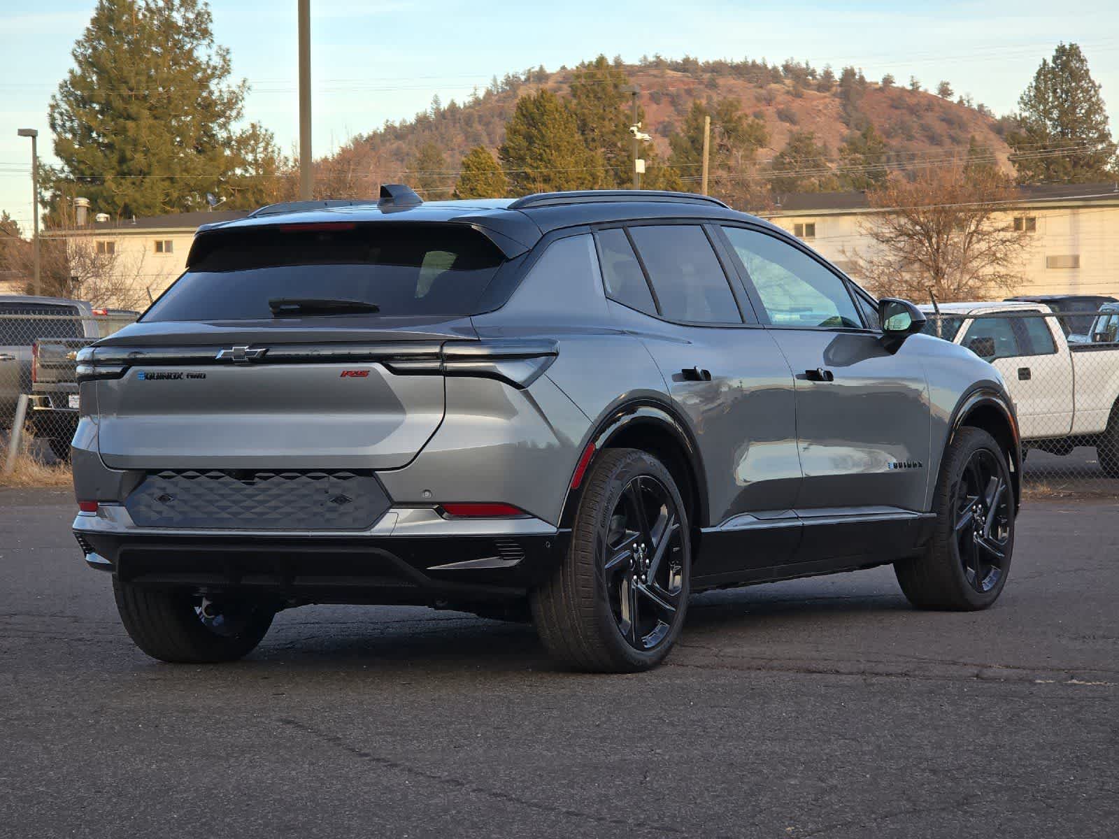 Thumbnail: 2026 Chevrolet Equinox - 2