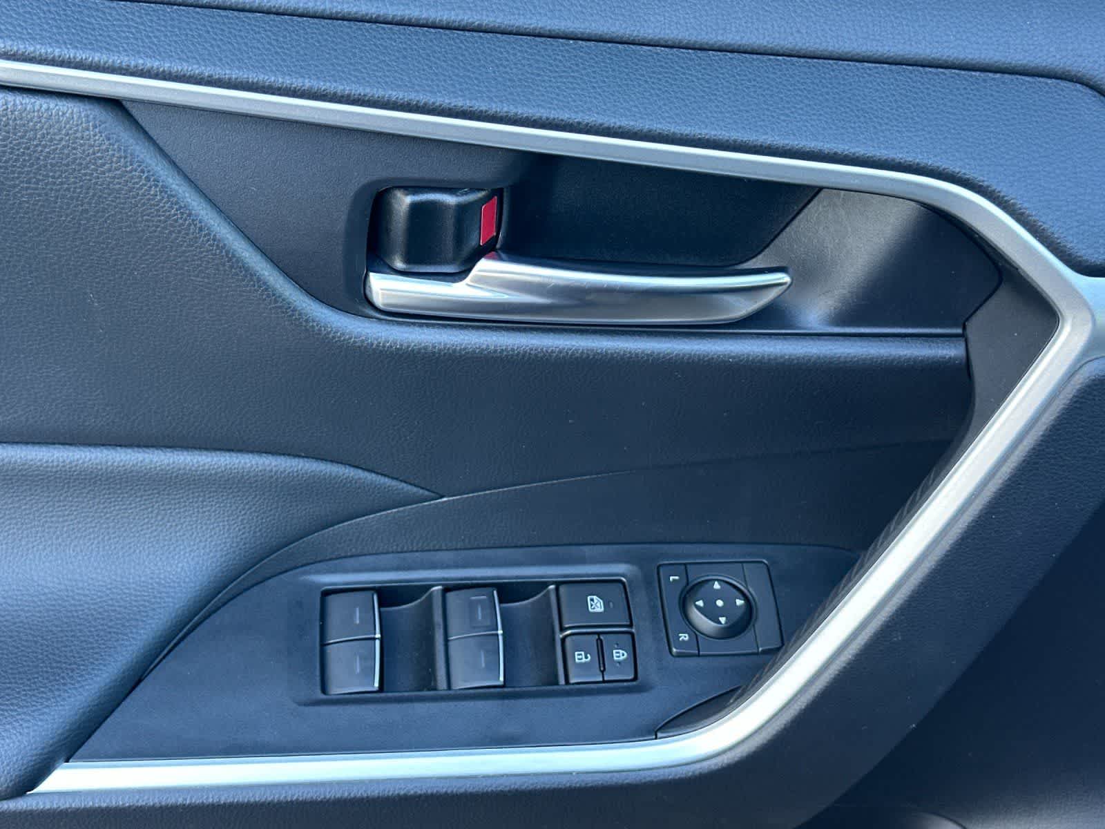 Thumbnail: 2024 Toyota RAV4 - 13