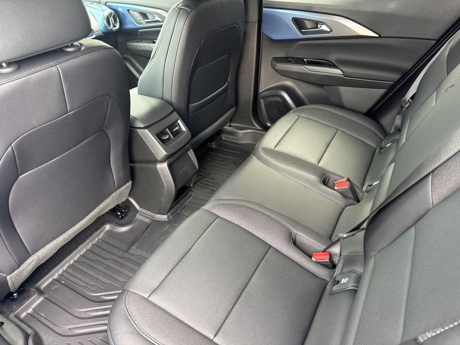 Thumbnail: 2026 Chevrolet Equinox - 4