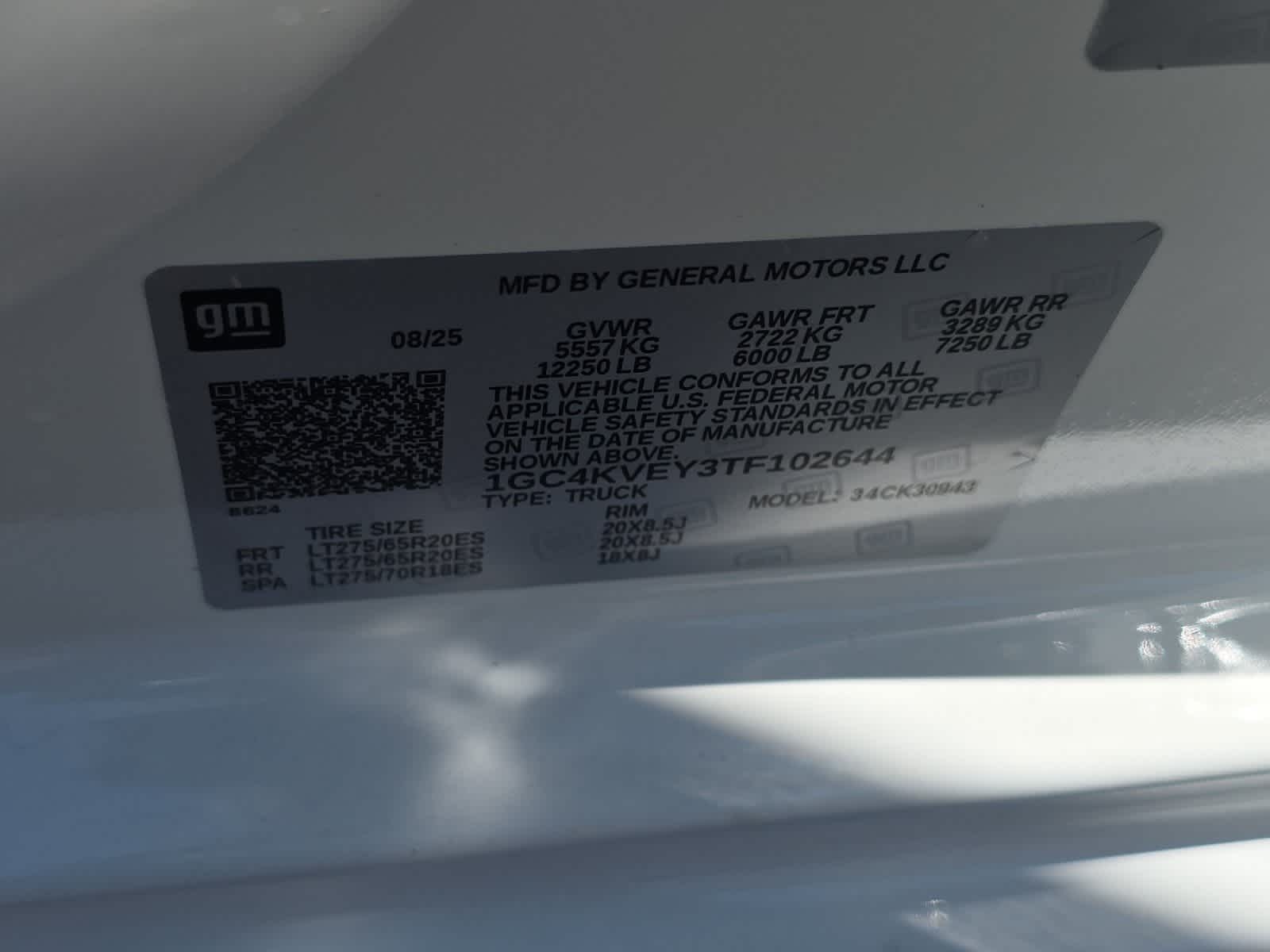 Thumbnail: 2026 Chevrolet Silverado 3500 - 27