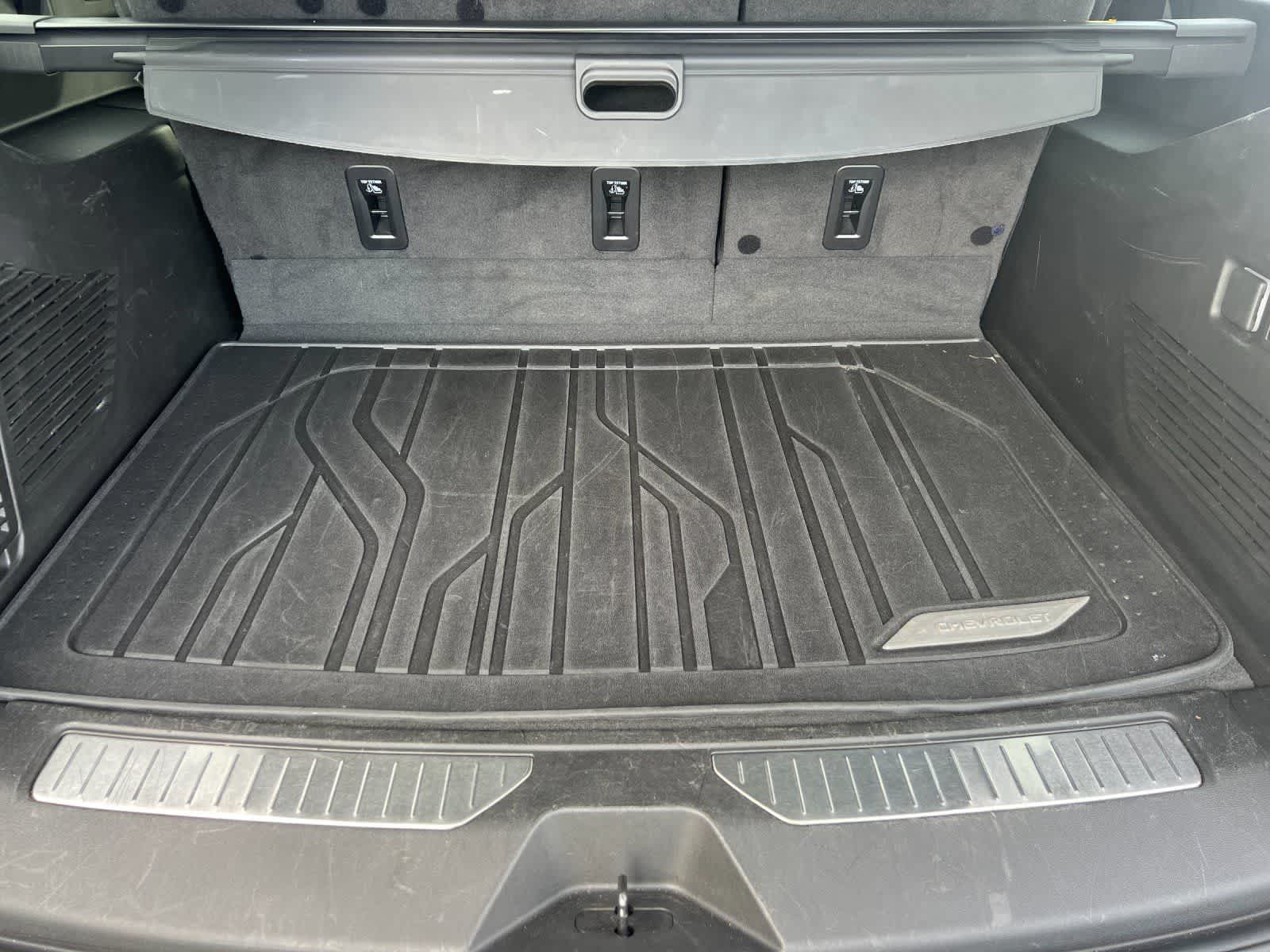 Thumbnail: 2023 Chevrolet Suburban - 16