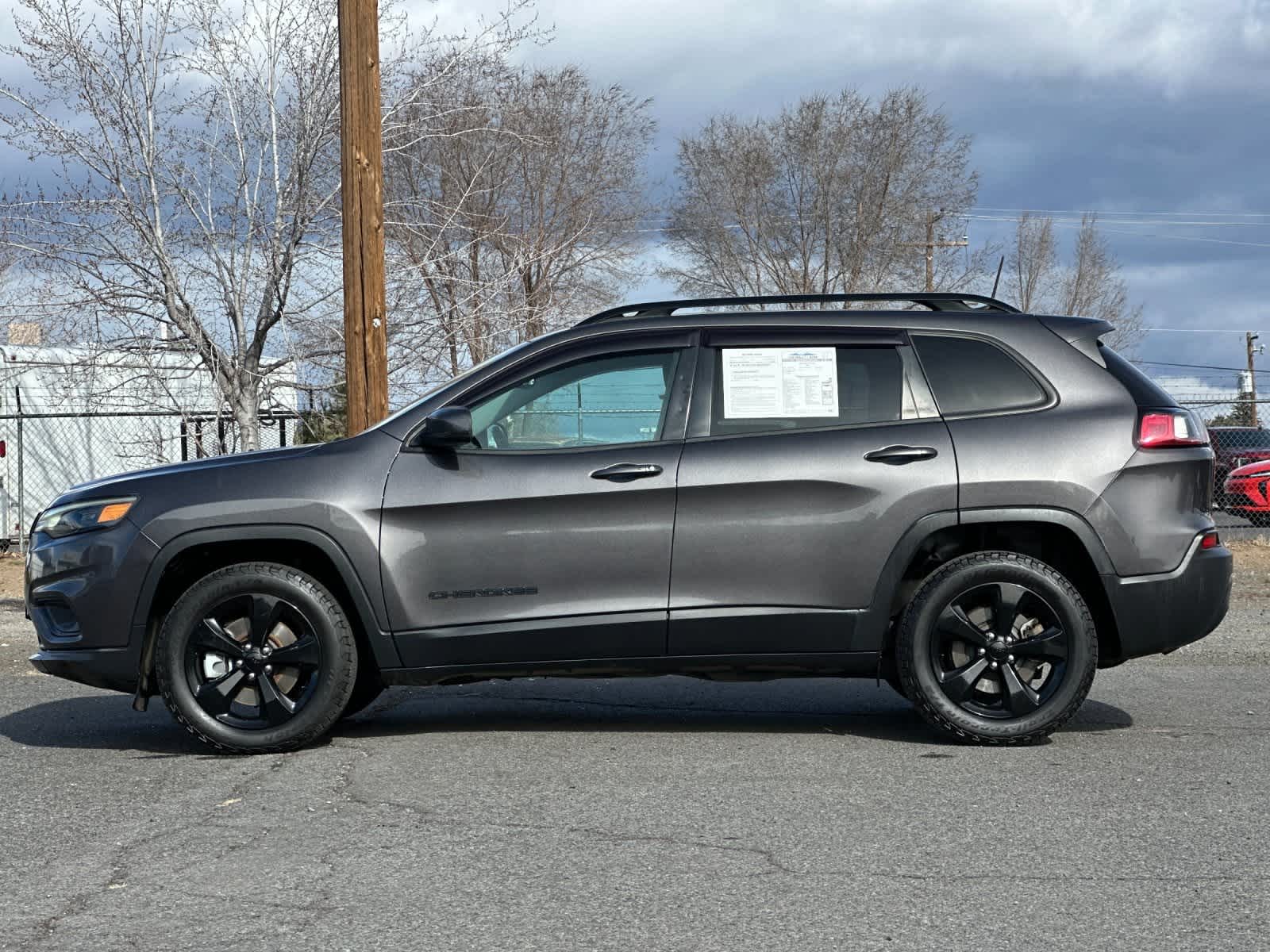 Thumbnail: 2020 Jeep Cherokee - 5