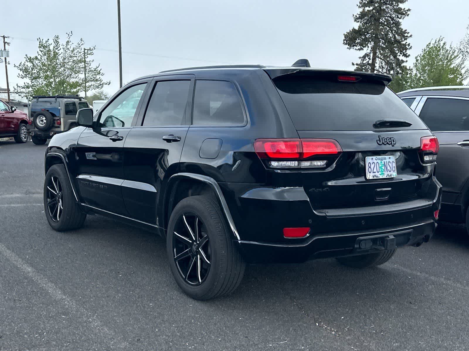 Thumbnail: 2022 Jeep Grand Cherokee - 6
