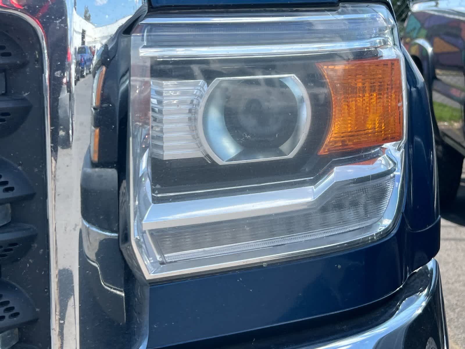 Thumbnail: 2018 GMC Sierra 2500 - 11
