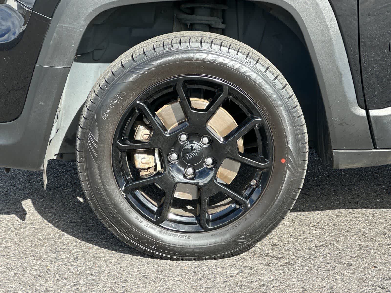 Thumbnail: 2020 Jeep Renegade - 26