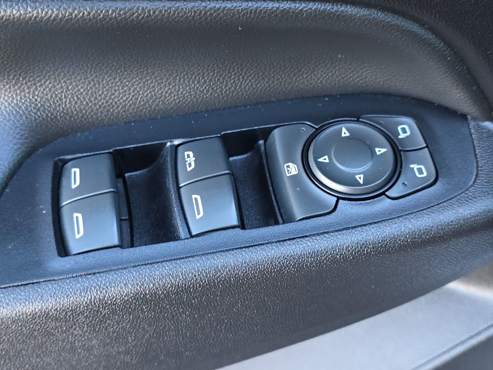 Thumbnail: 2019 Chevrolet Equinox - 13