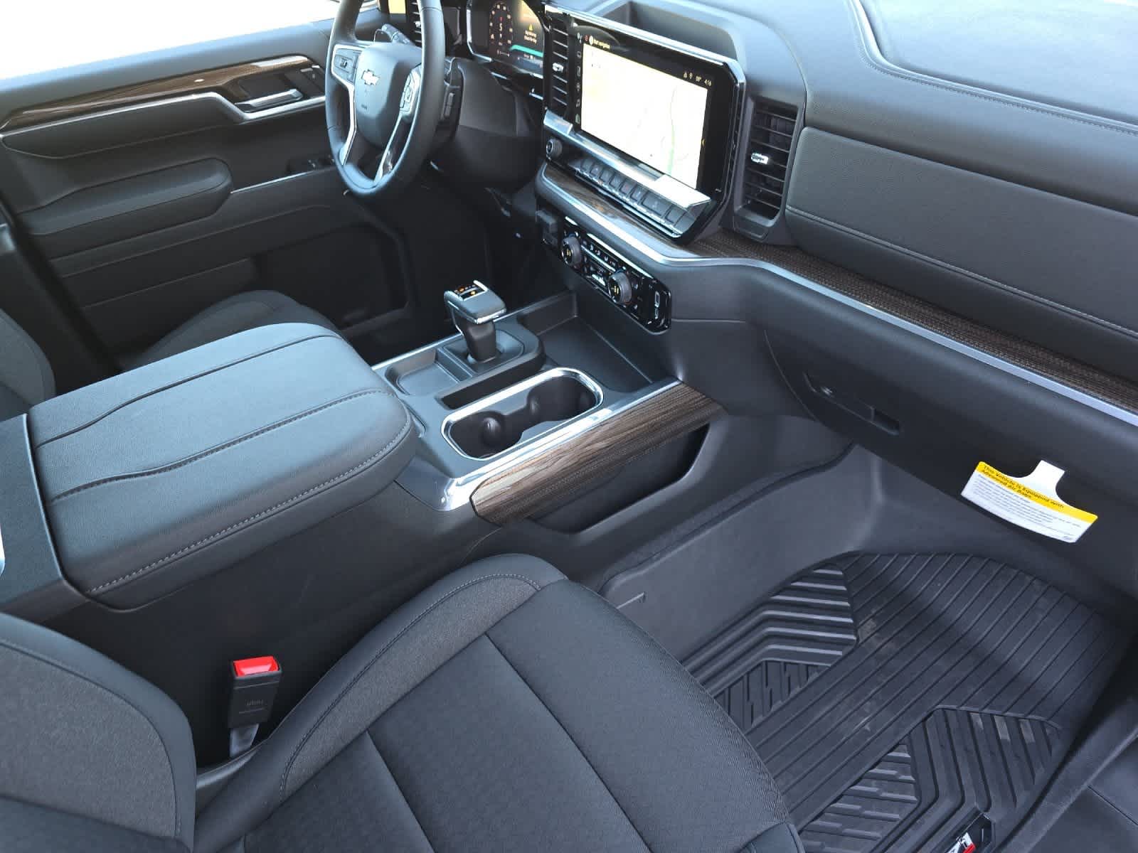 Thumbnail: 2026 Chevrolet Silverado 1500 - 15