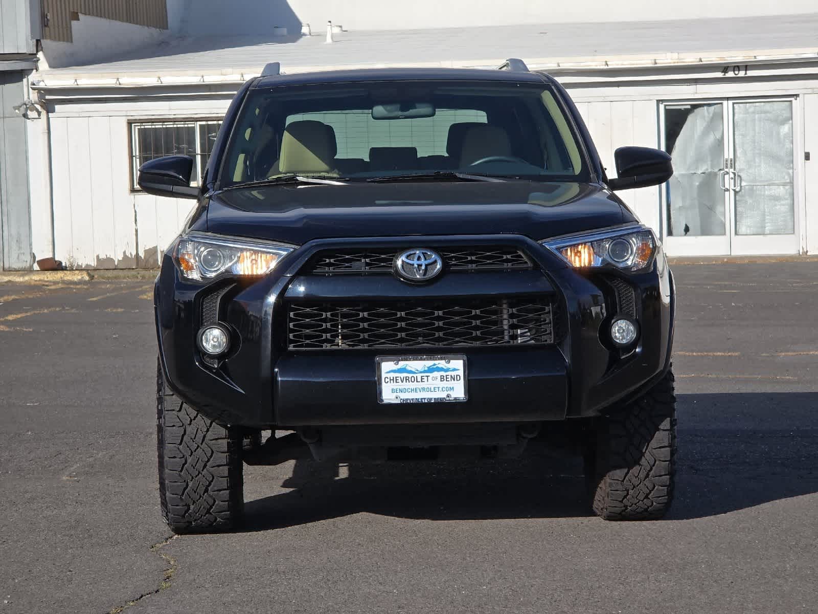 Thumbnail: 2018 Toyota 4Runner - 10