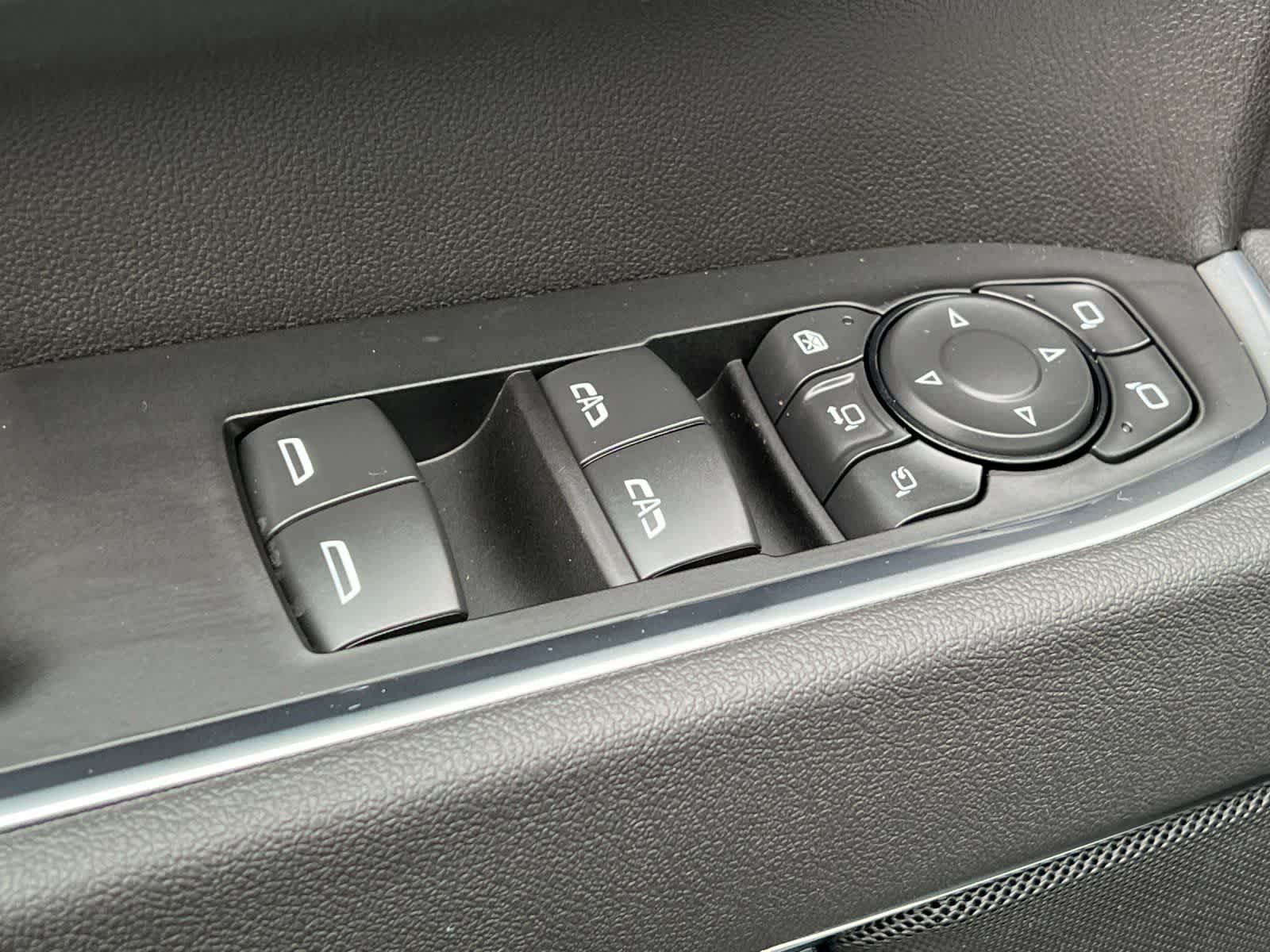 Thumbnail: 2026 Chevrolet Silverado 2500 - 13