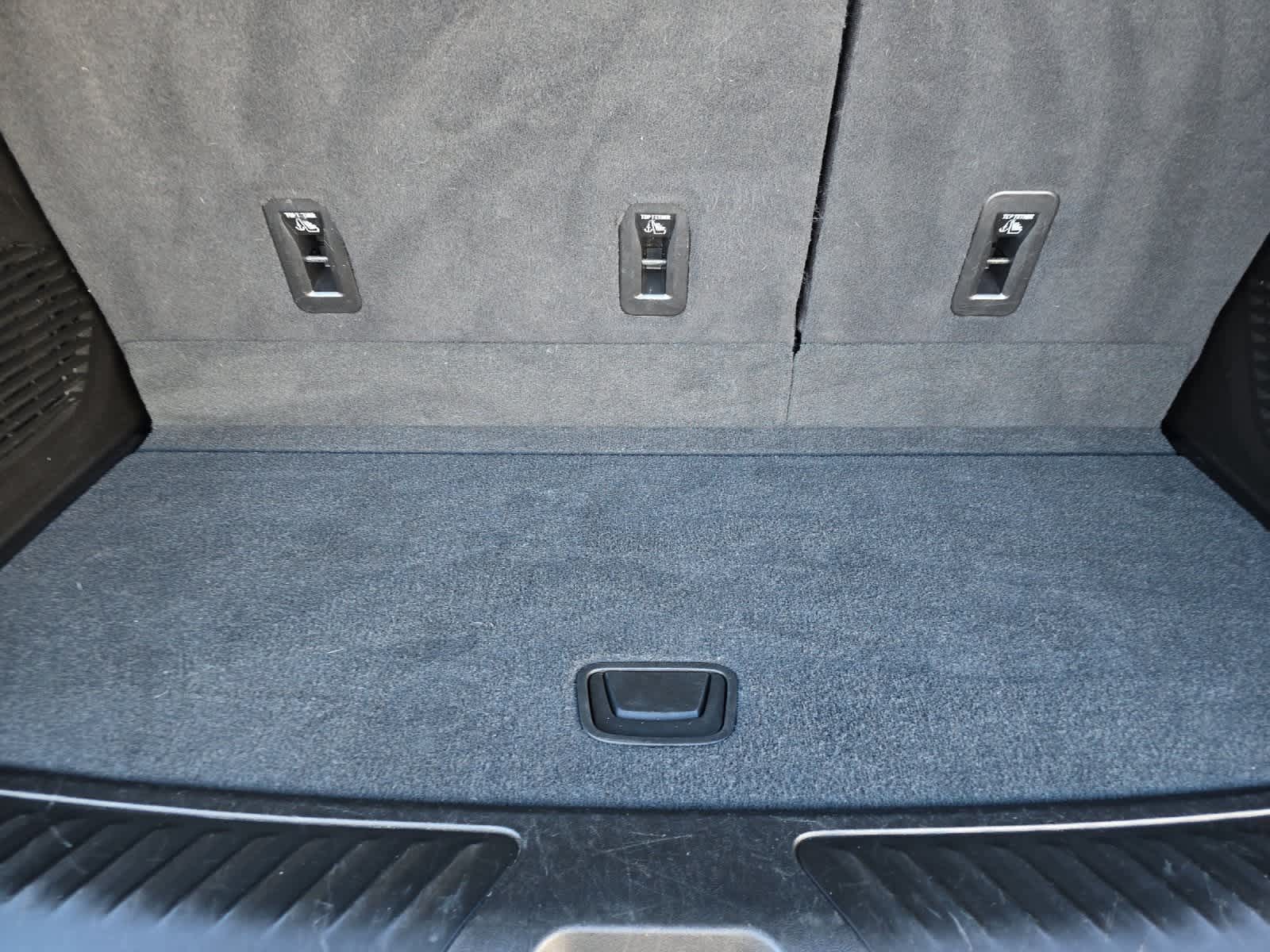 Thumbnail: 2022 Chevrolet Tahoe - 16