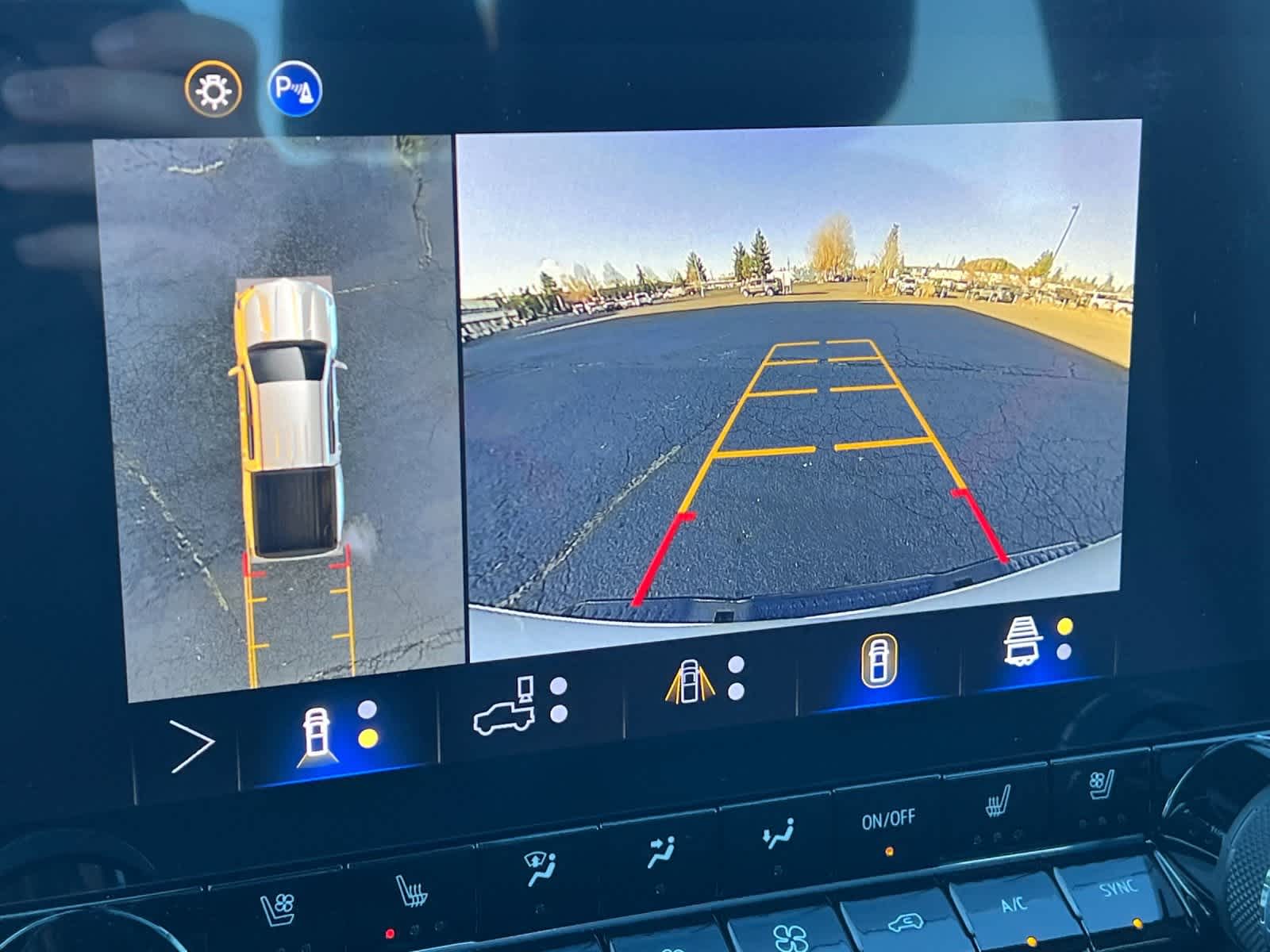 Thumbnail: 2026 Chevrolet Colorado - 19