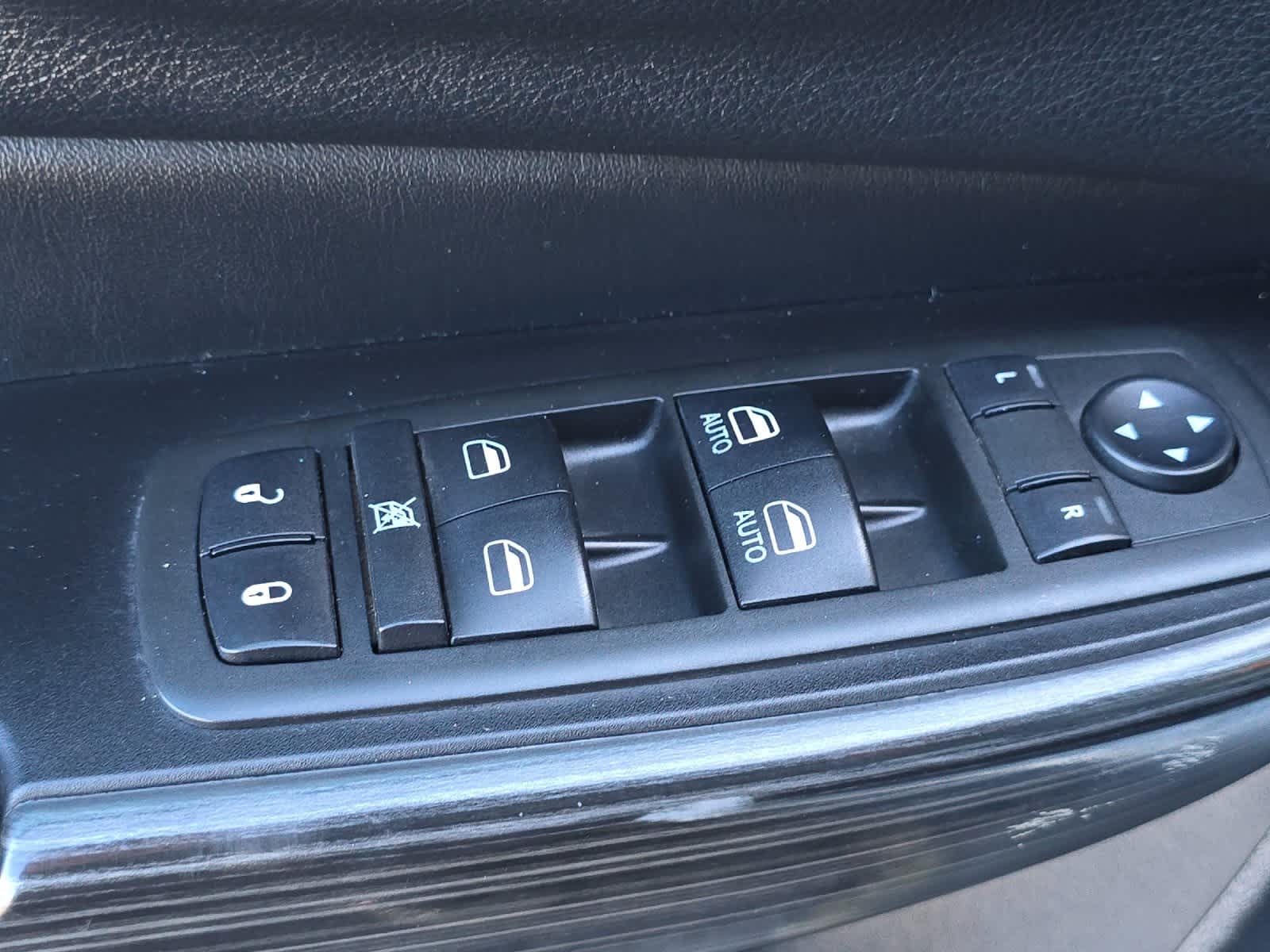 Thumbnail: 2014 Jeep Cherokee - 13