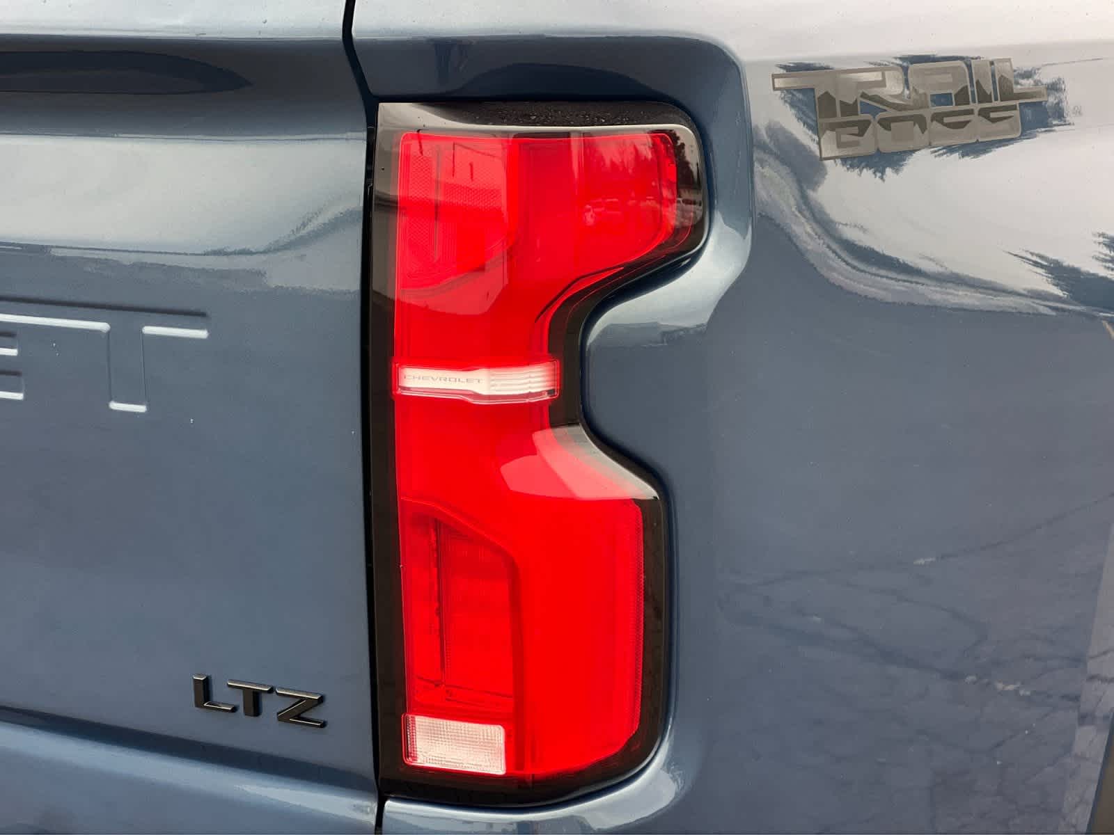 Thumbnail: 2026 Chevrolet Silverado 3500 - 24