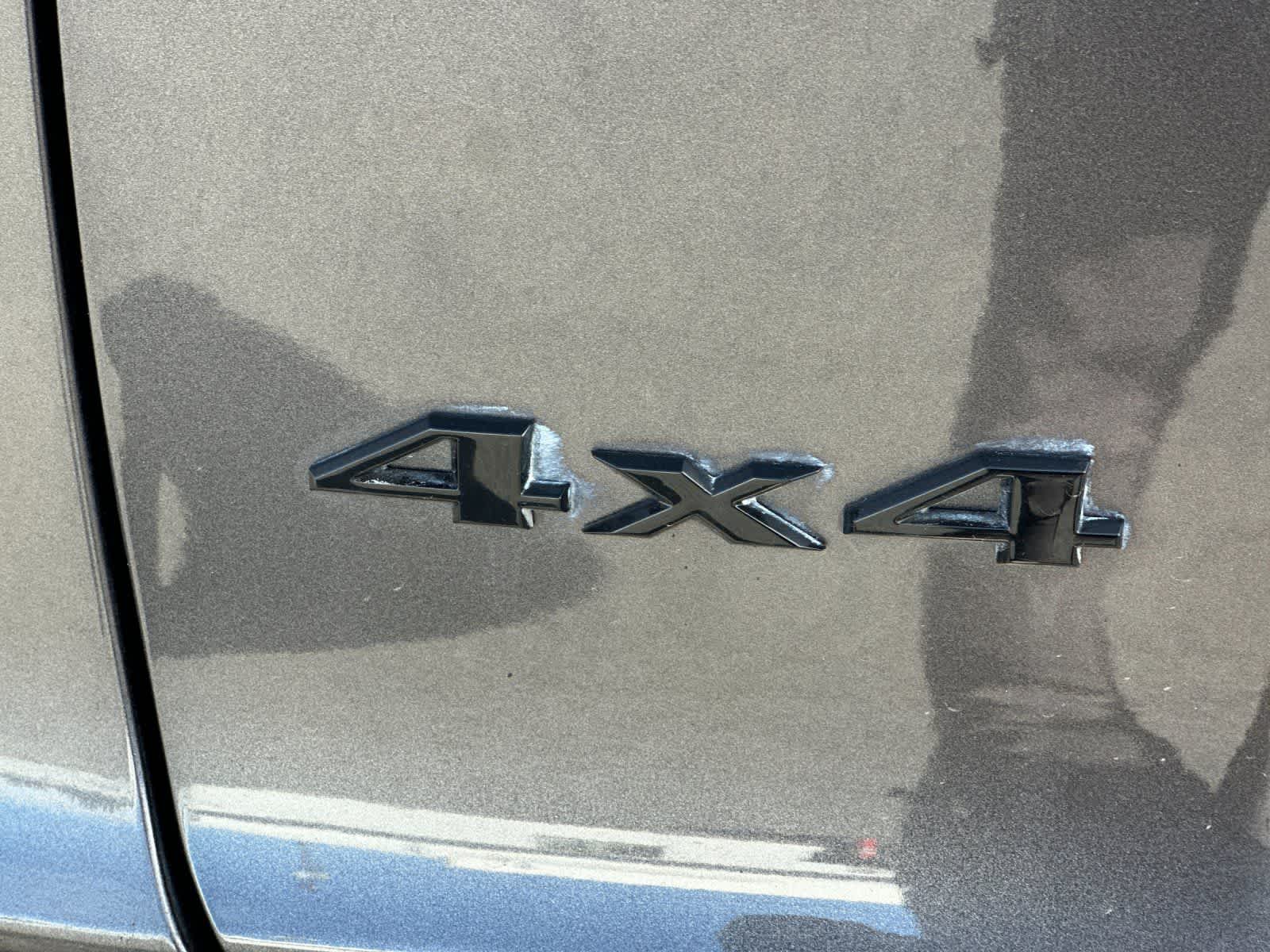 Thumbnail: 2020 Jeep Cherokee - 28