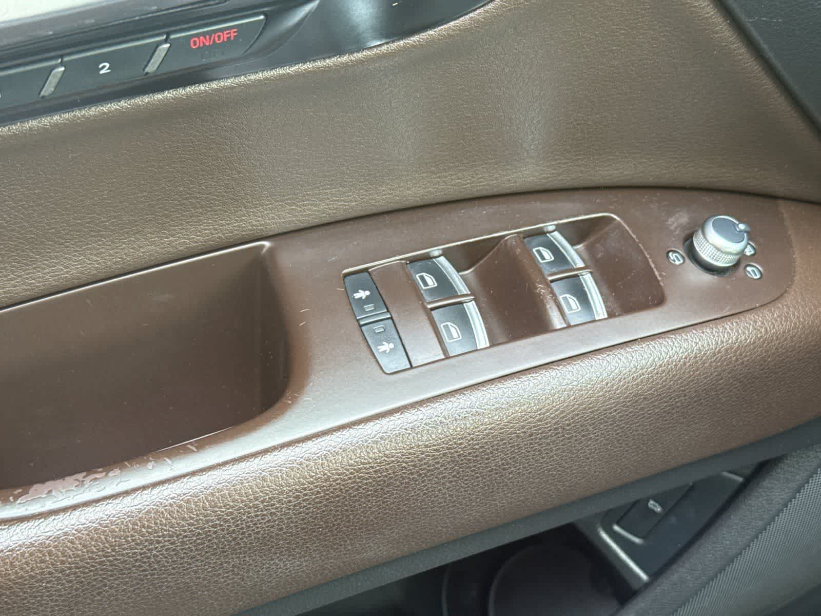 Thumbnail: 2015 Audi Q7 - 13