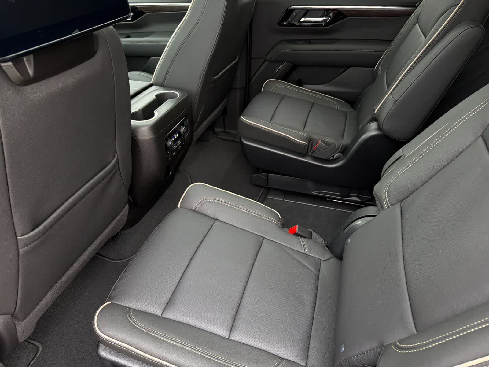 Thumbnail: 2026 Chevrolet Tahoe - 4