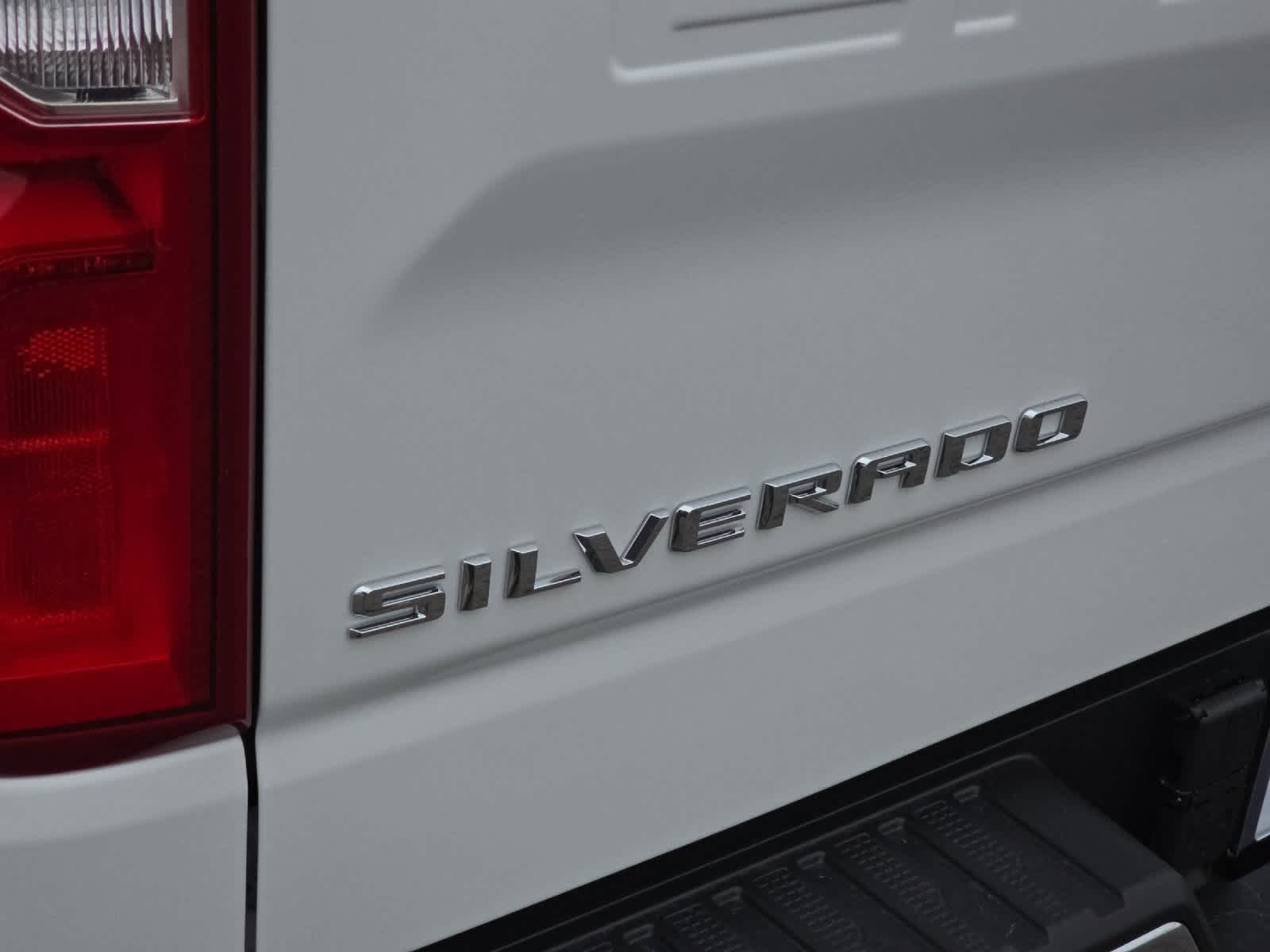 Thumbnail: 2026 Chevrolet Silverado 1500 - 26