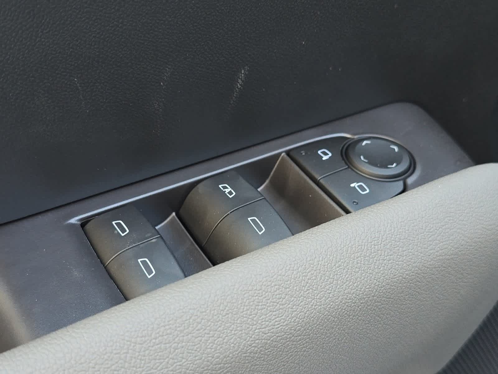 Thumbnail: 2026 Chevrolet Colorado - 13