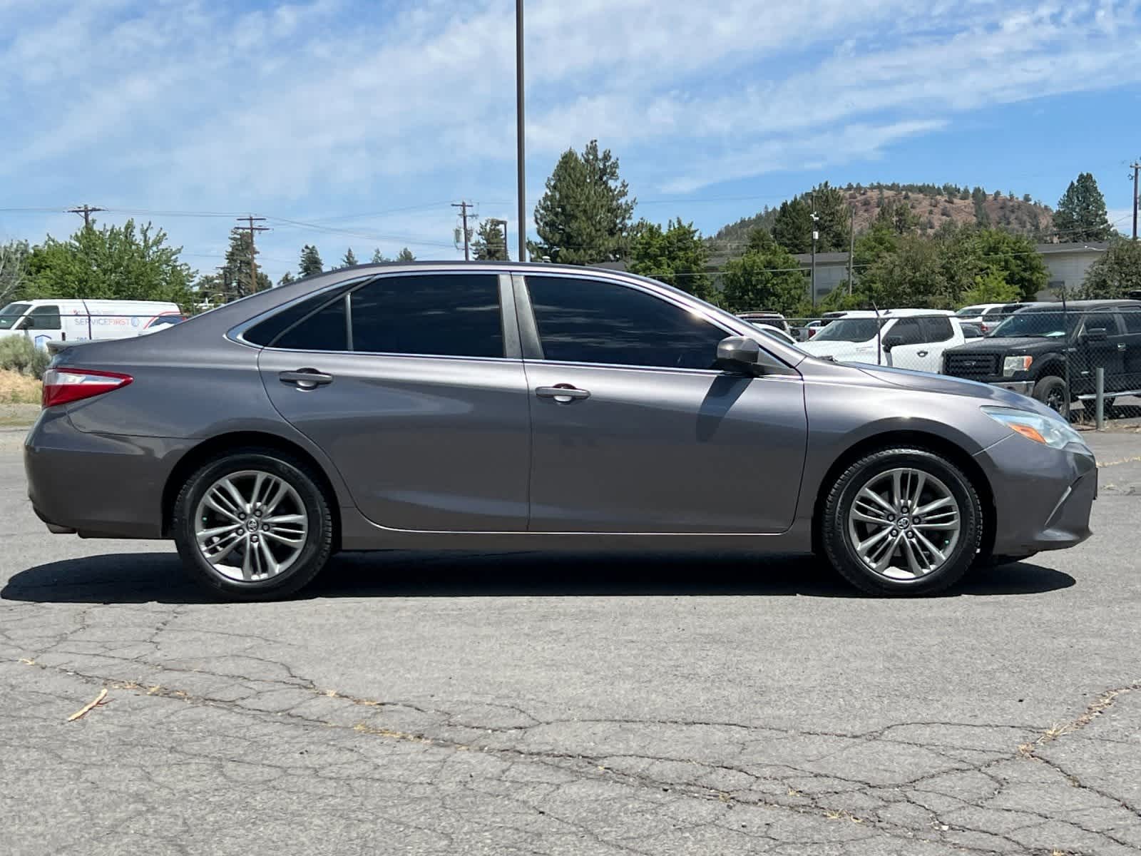 Thumbnail: 2015 Toyota Camry - 8