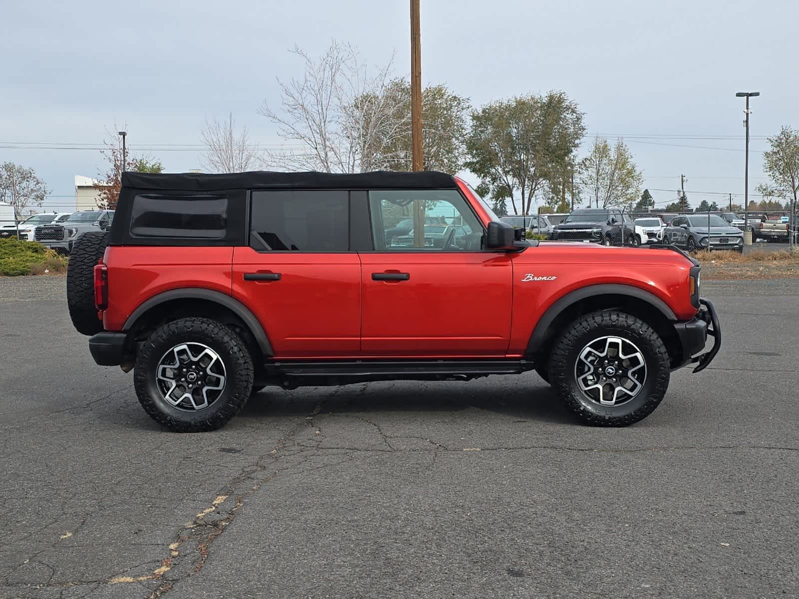 Thumbnail: 2022 Ford Bronco - 8