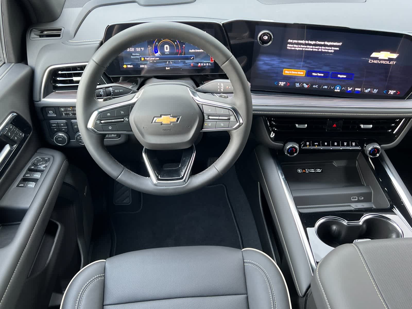 Thumbnail: 2026 Chevrolet Suburban - 14