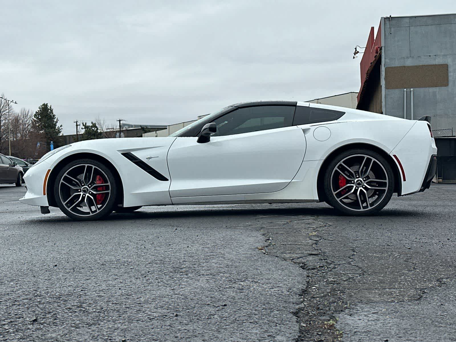 Thumbnail: 2015 Chevrolet Corvette - 3