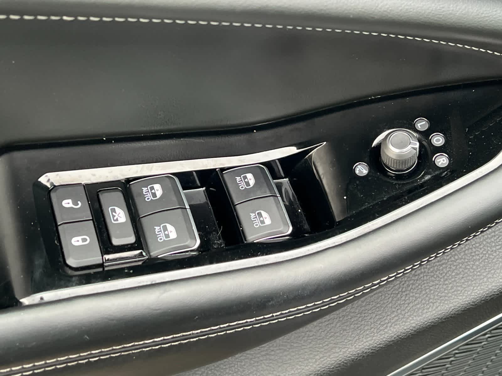 Thumbnail: 2023 Jeep Grand Cherokee - 13