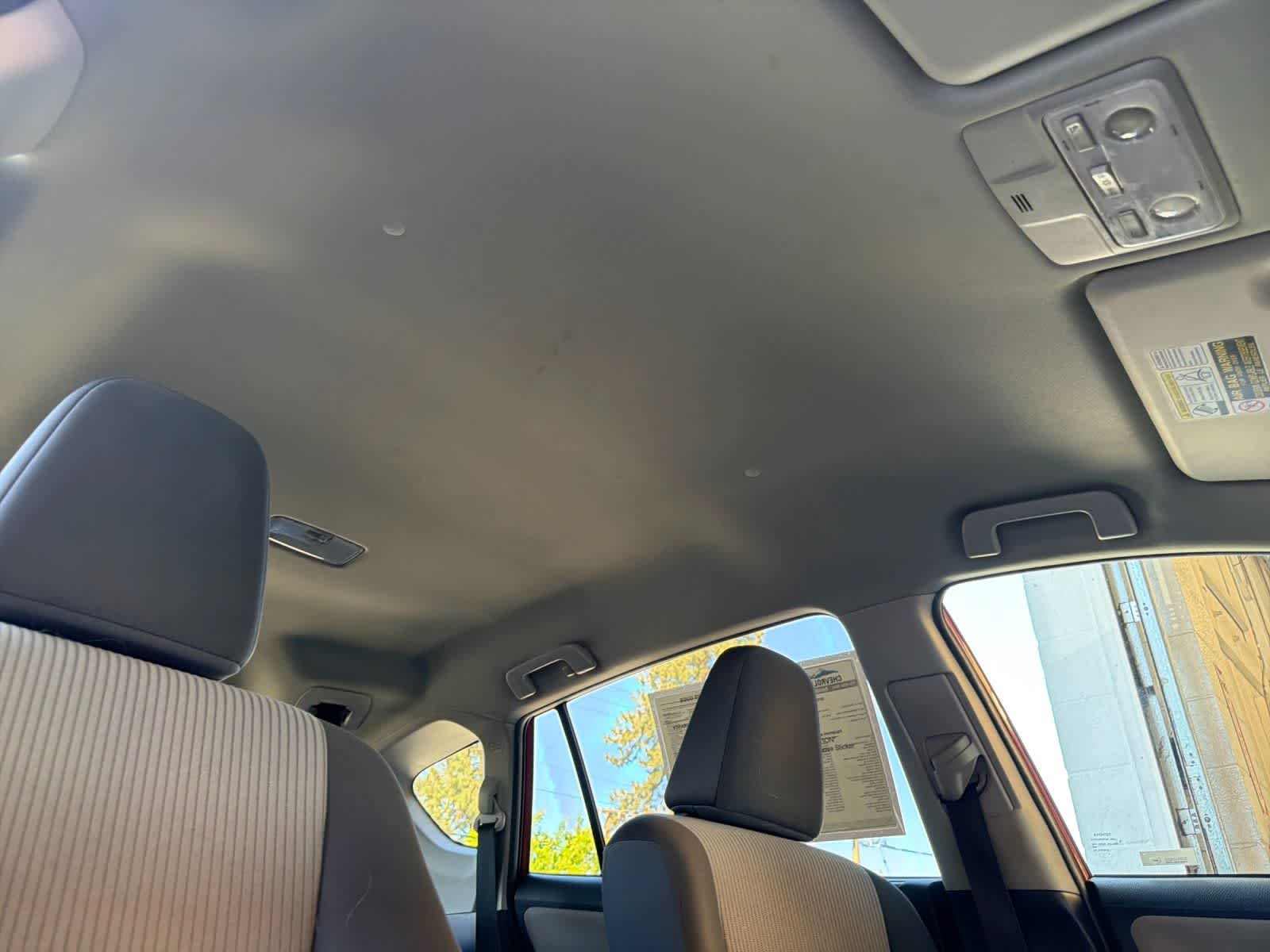 Thumbnail: 2015 Toyota RAV4 - 16