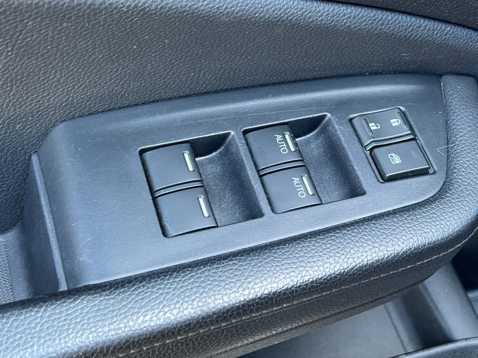 Thumbnail: 2020 Honda Pilot - 13