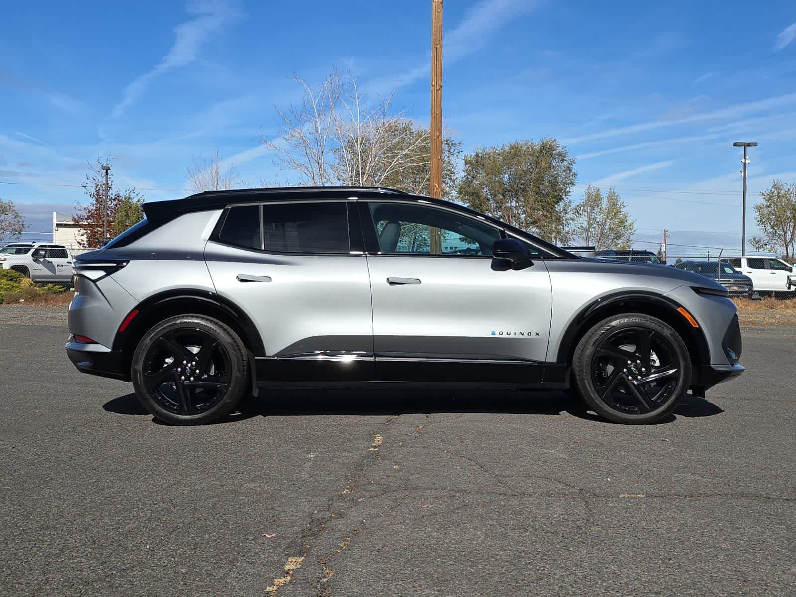 Thumbnail: 2026 Chevrolet Equinox - 8