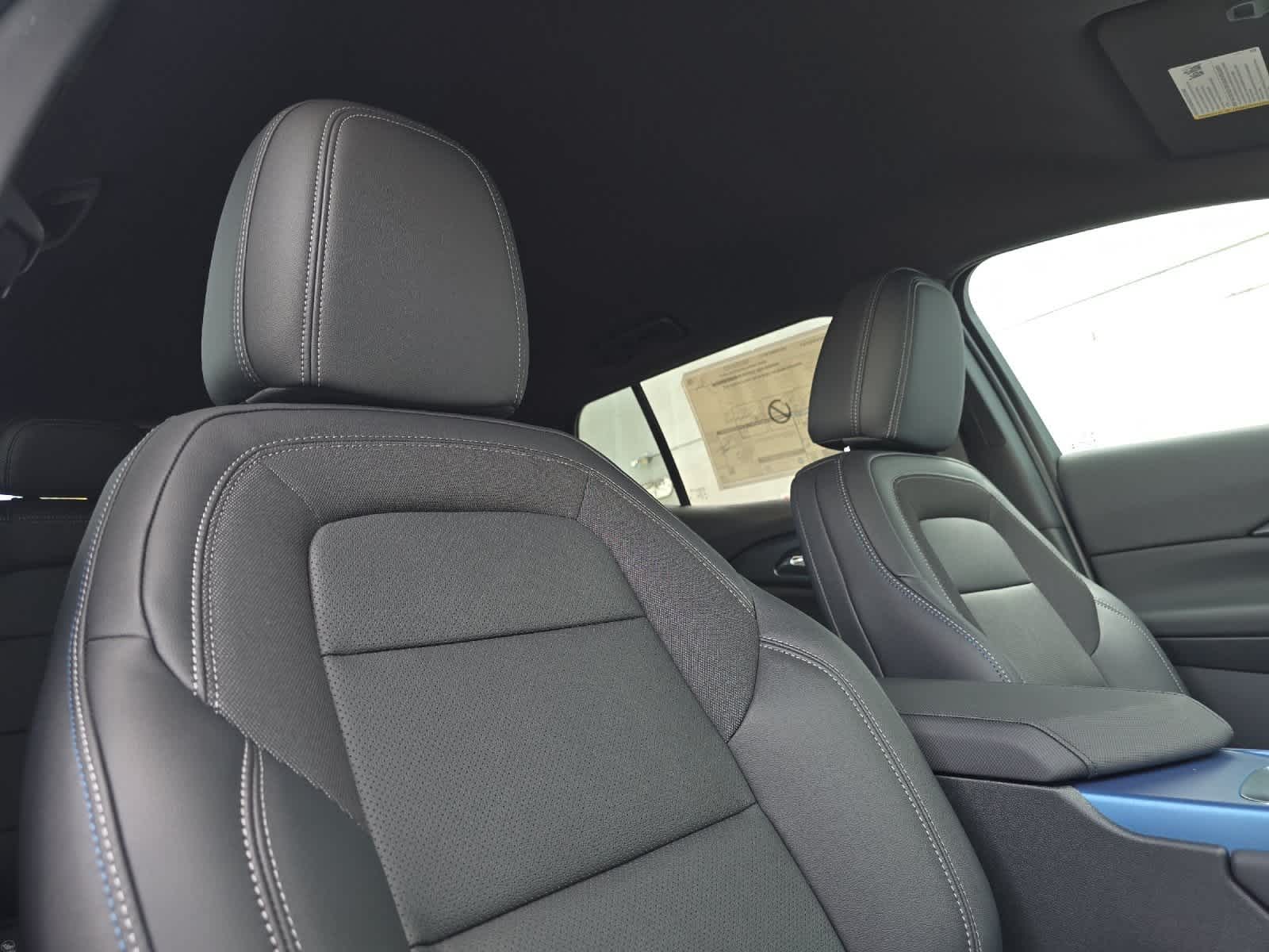 Thumbnail: 2026 Chevrolet Equinox - 17