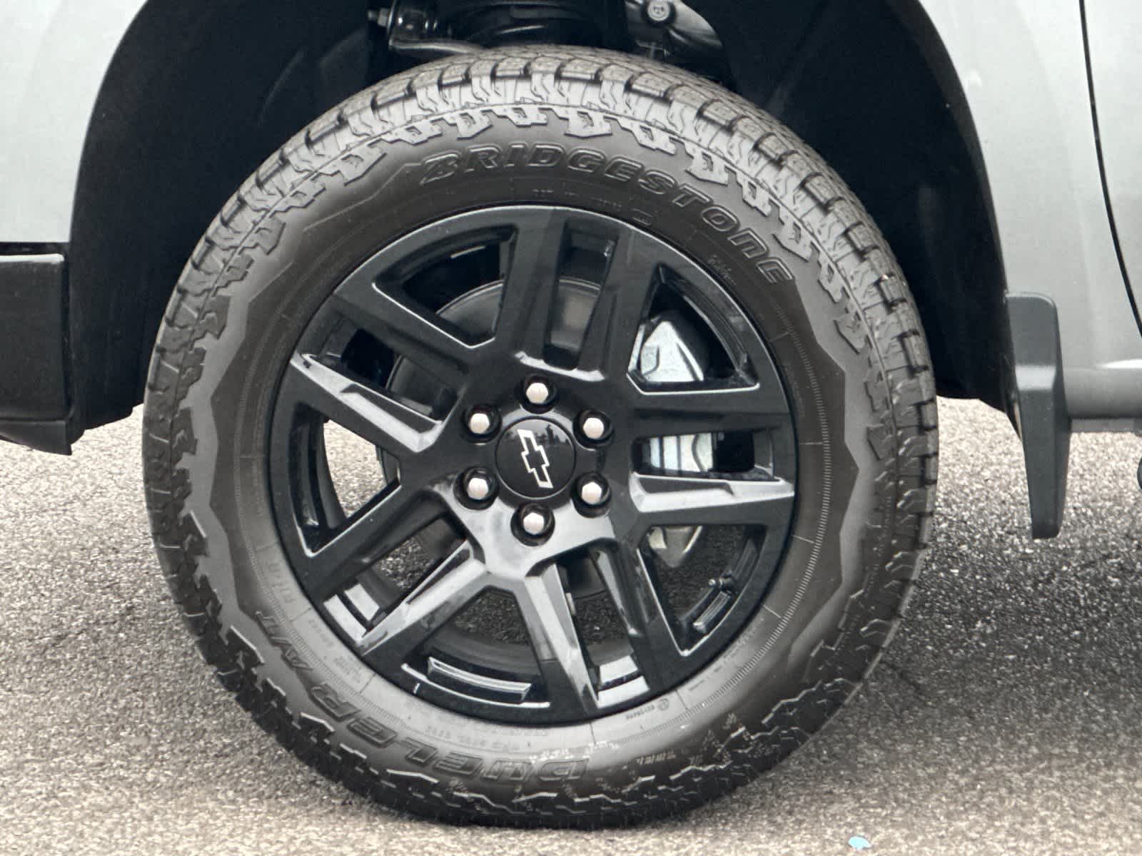 Thumbnail: 2026 Chevrolet Silverado 1500 - 26