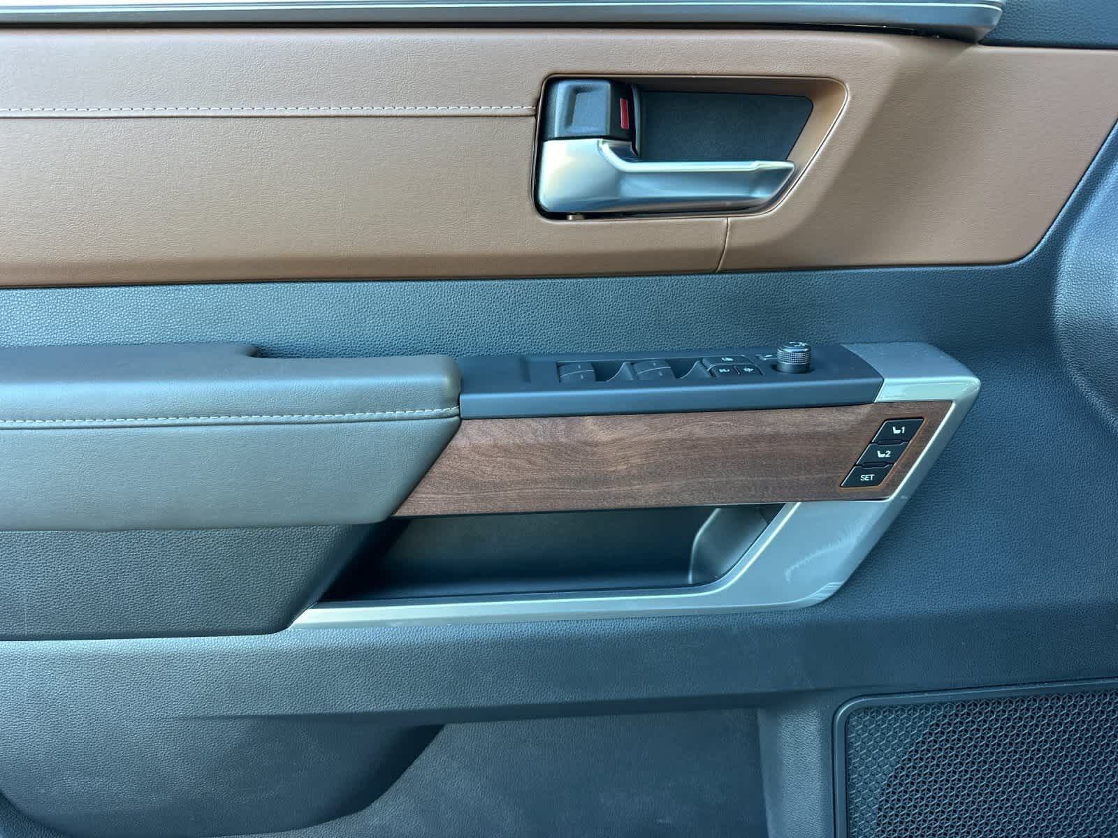 Thumbnail: 2025 Toyota Tundra - 12