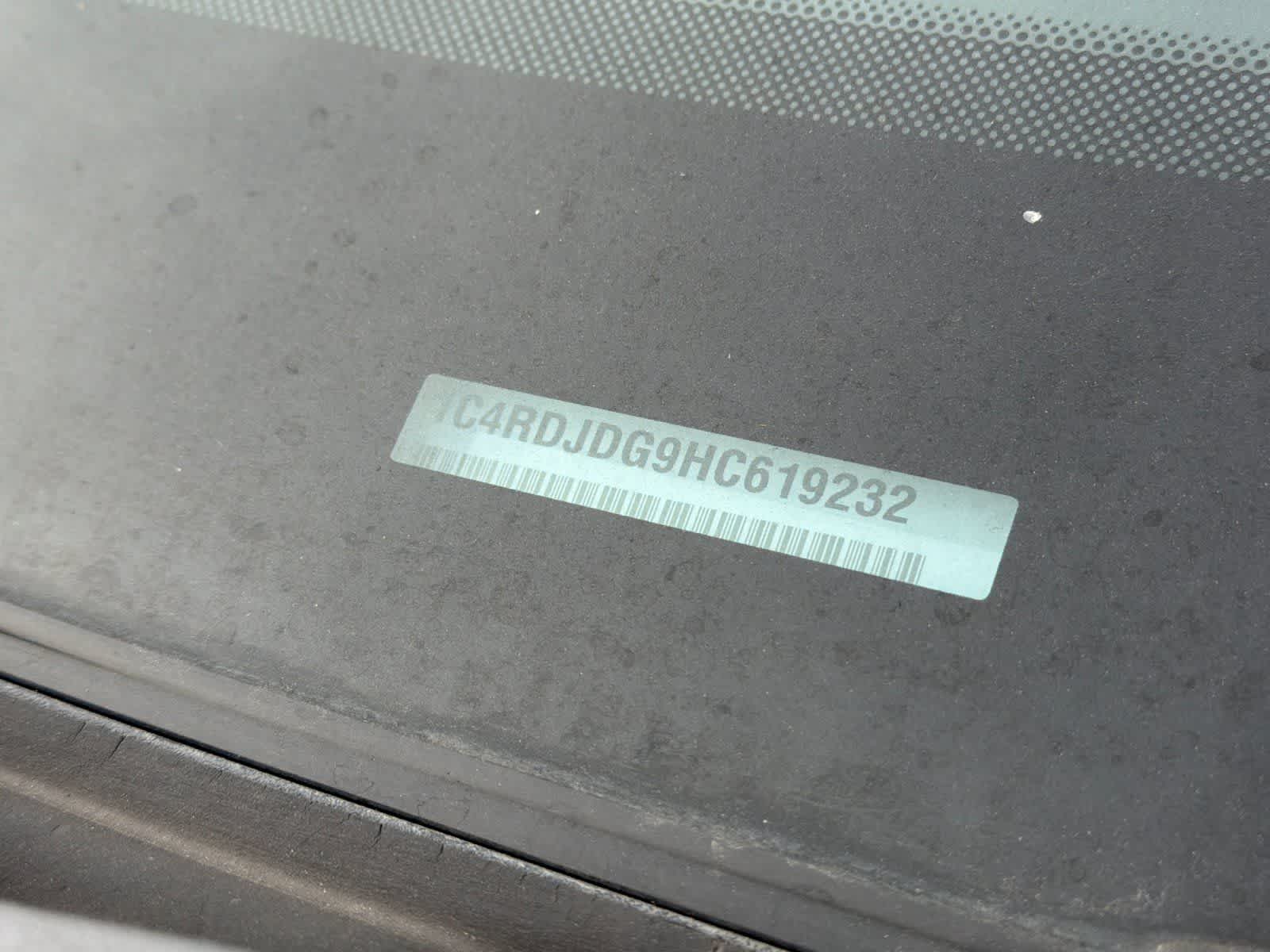 Thumbnail: 2017 Dodge Durango - 31