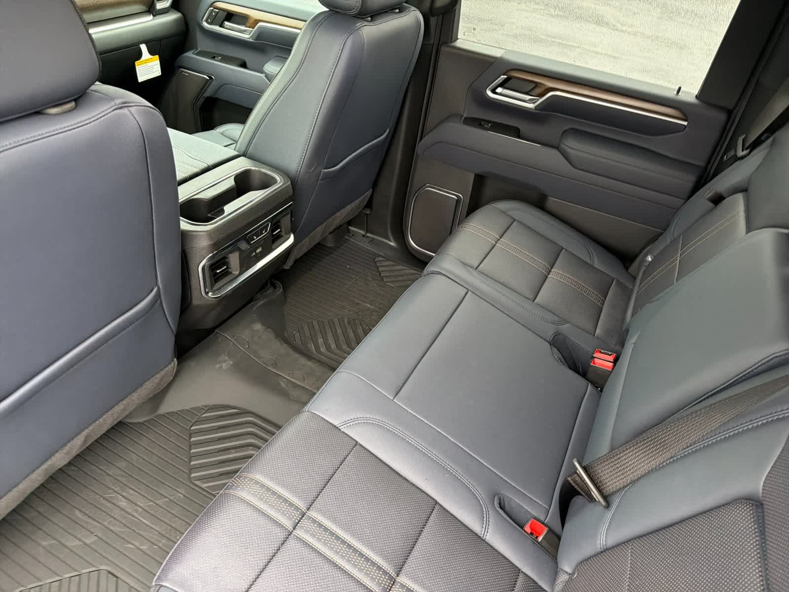 Thumbnail: 2025 Chevrolet Silverado 3500 - 4