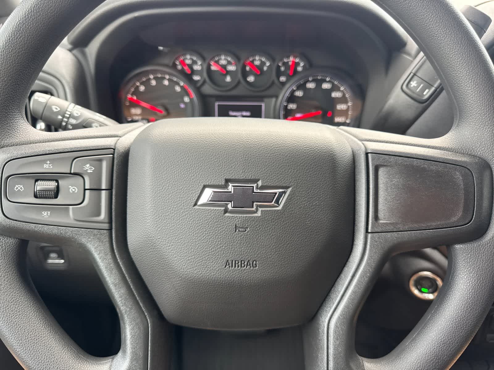 Thumbnail: 2026 Chevrolet Silverado 1500 - 22