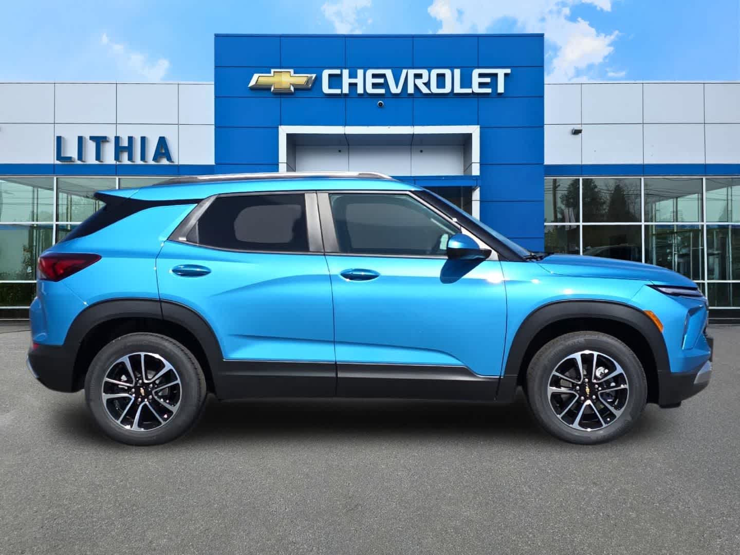 Thumbnail: 2026 Chevrolet TrailBlazer - 8