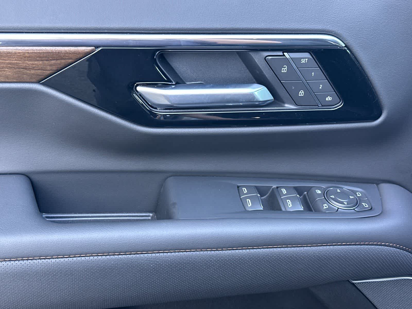 Thumbnail: 2025 Chevrolet Tahoe - 13