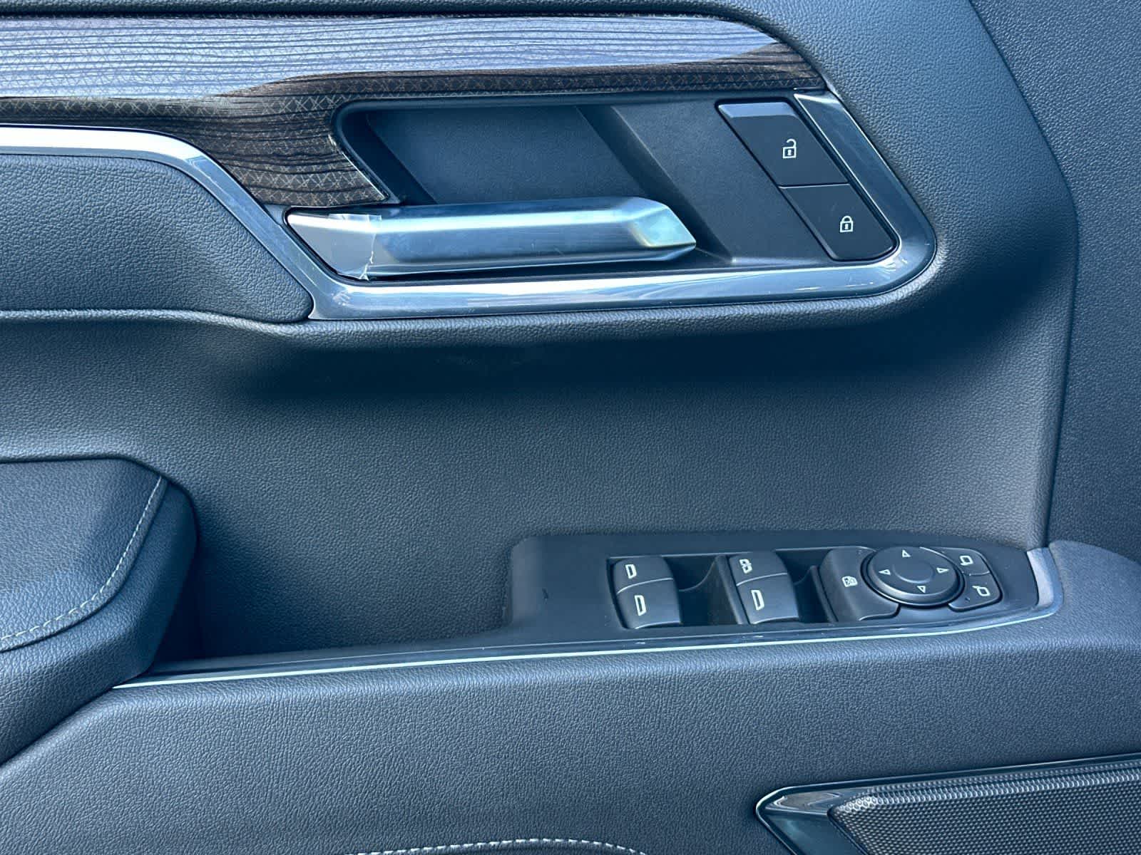 Thumbnail: 2026 Chevrolet Silverado 1500 - 13