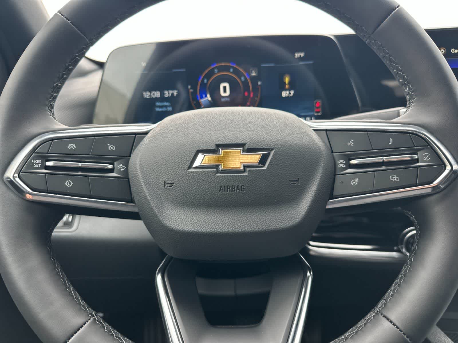Thumbnail: 2026 Chevrolet Equinox - 24