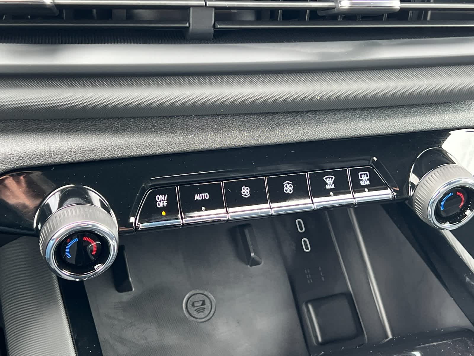 Thumbnail: 2026 Chevrolet Silverado EV - 20